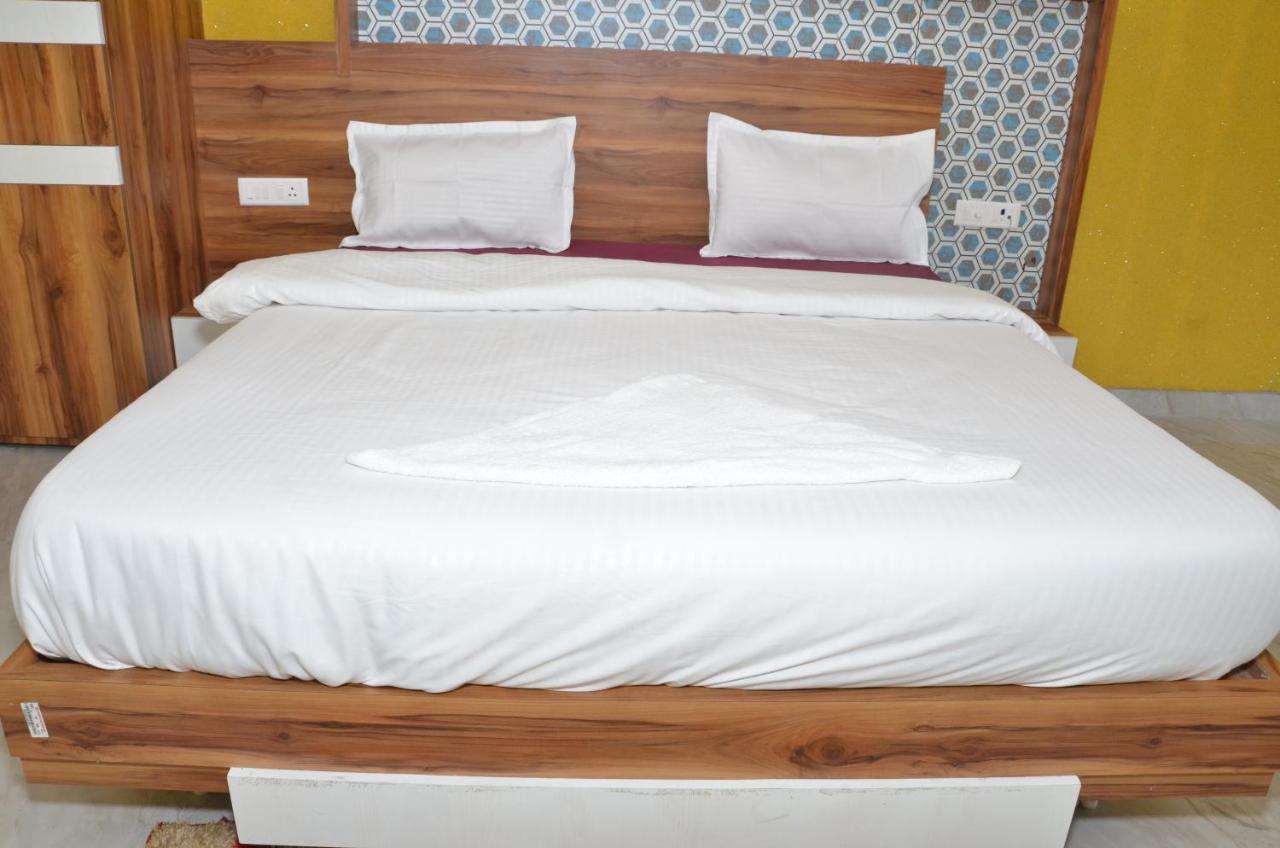 Hotel Blue Bell Raiwala Екстер'єр фото